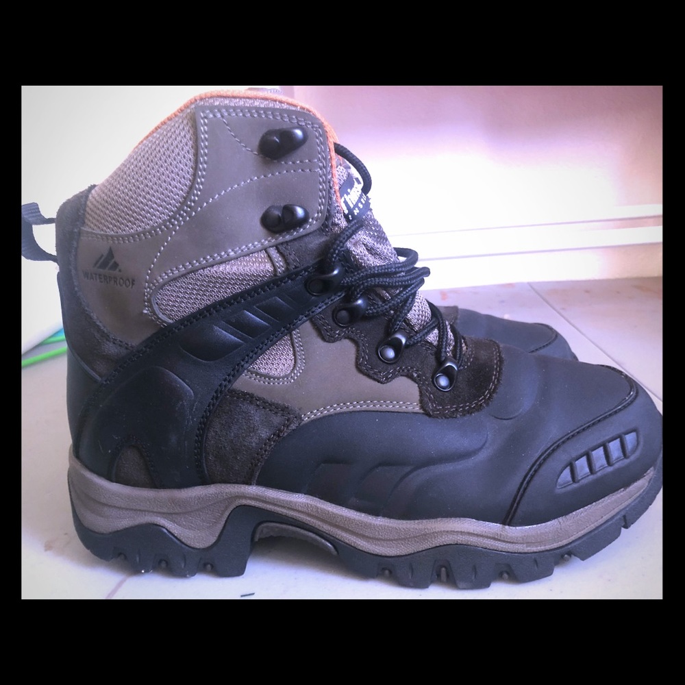 All weather insulated water proof leather boots.